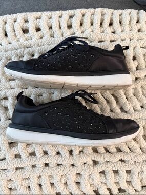 Clarks Black Women's Lace-Up Sneakers with Stud Accents (Cloudstepper)